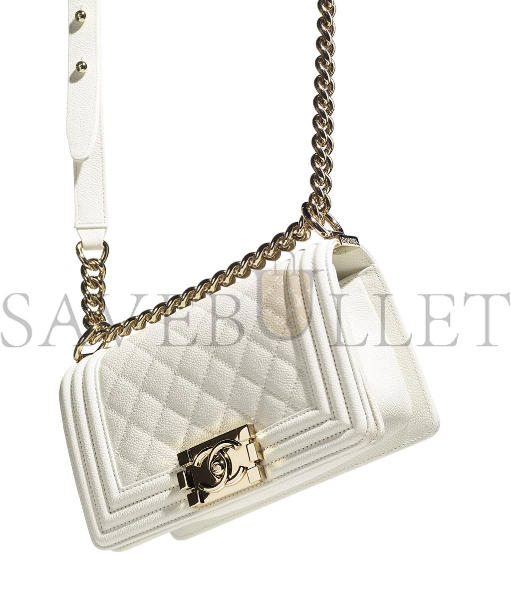 CHANEL SMALL BOY  HANDBAG GOLD HARDWARE  A67085 B05839 10601 (20.5*12*8.5cm)